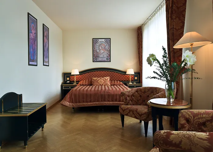 Elysee Hotel